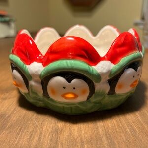 Royal Norfolk Christmas Penguin Candy Nut Dish Ceramic 6"-Diameter Hand Painted